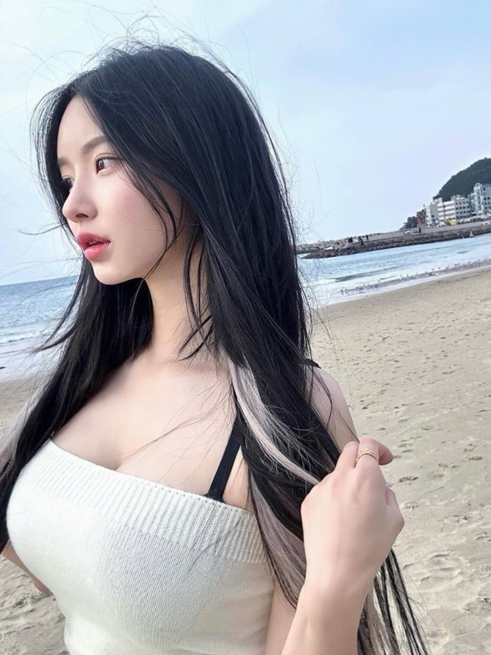 表演专业学生彩彩