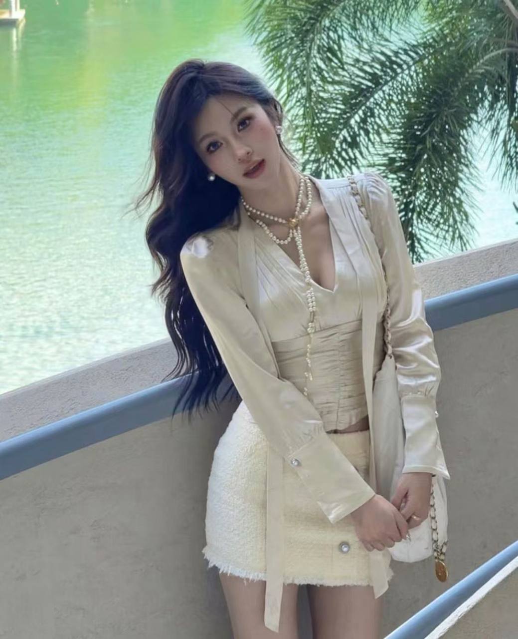 欧美风性感辣妹颜绘