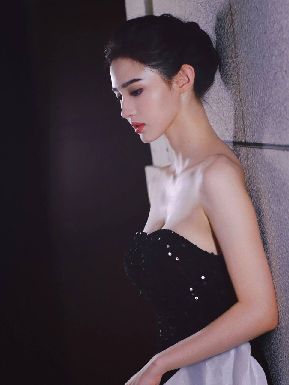 戏剧学院在读校花Moira