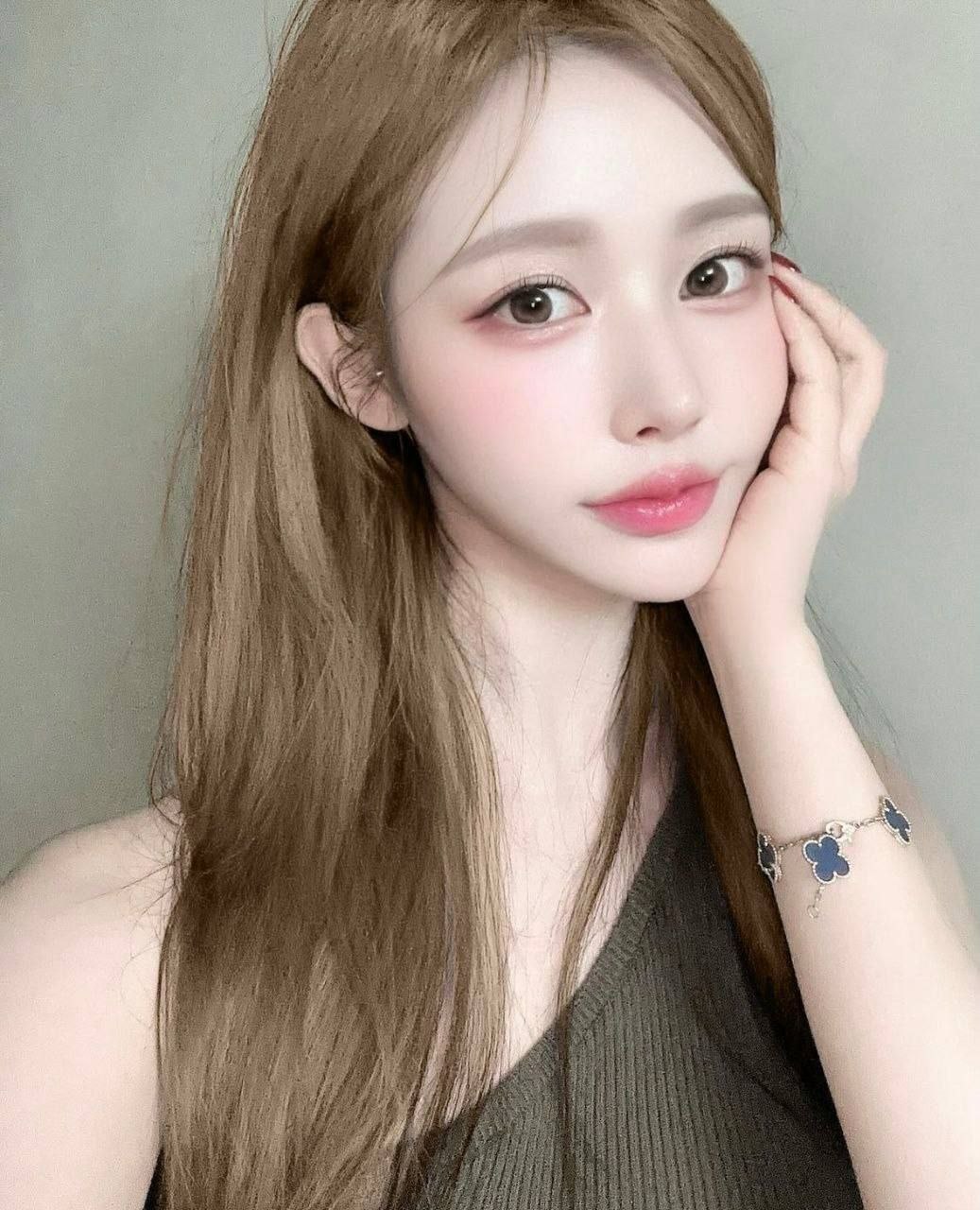 韩系风格美女嘉昕