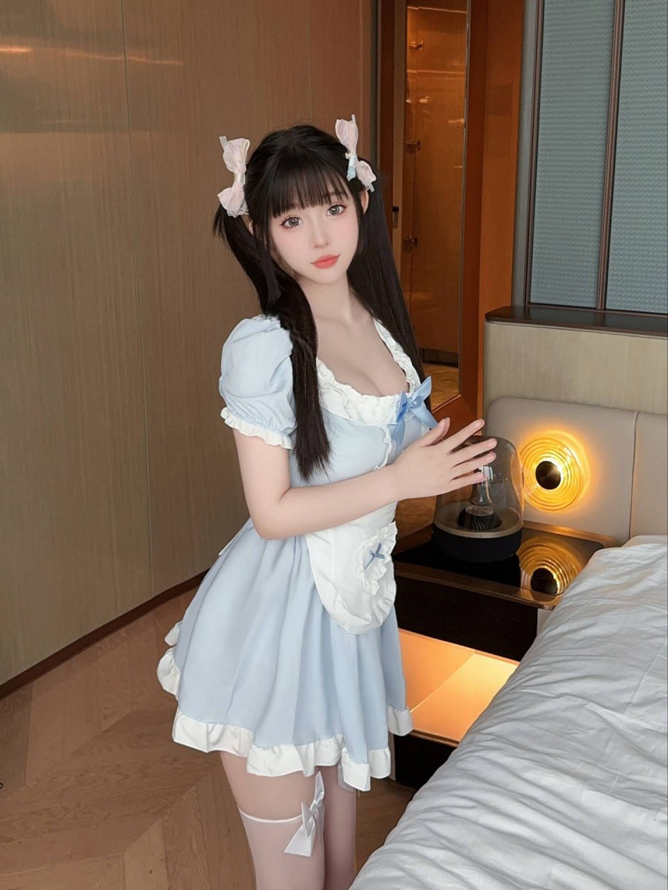 童颜萝莉艺瑾