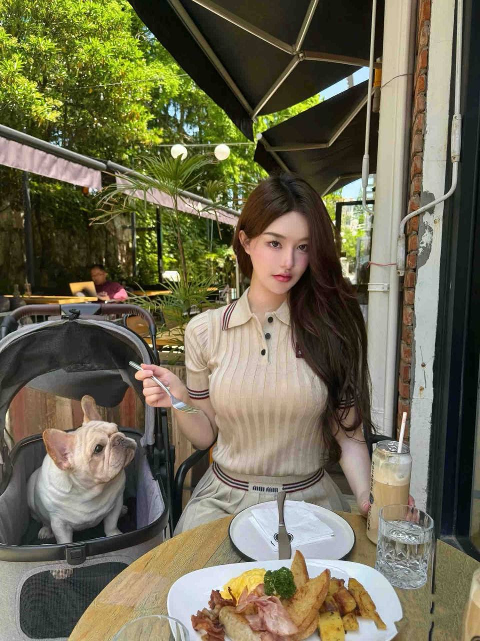 绝美颜值Edina