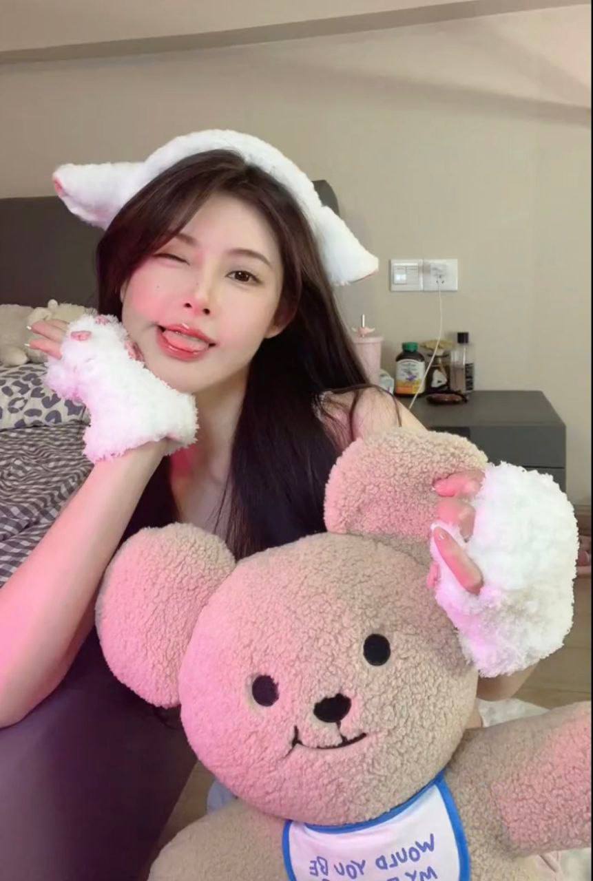 极品初恋女友艺萱