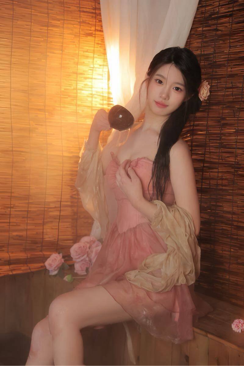 音乐类院校在读Velya