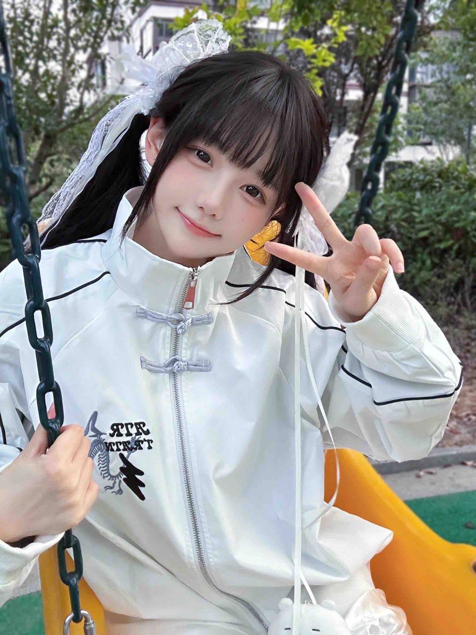 刚毕业学生Nivya