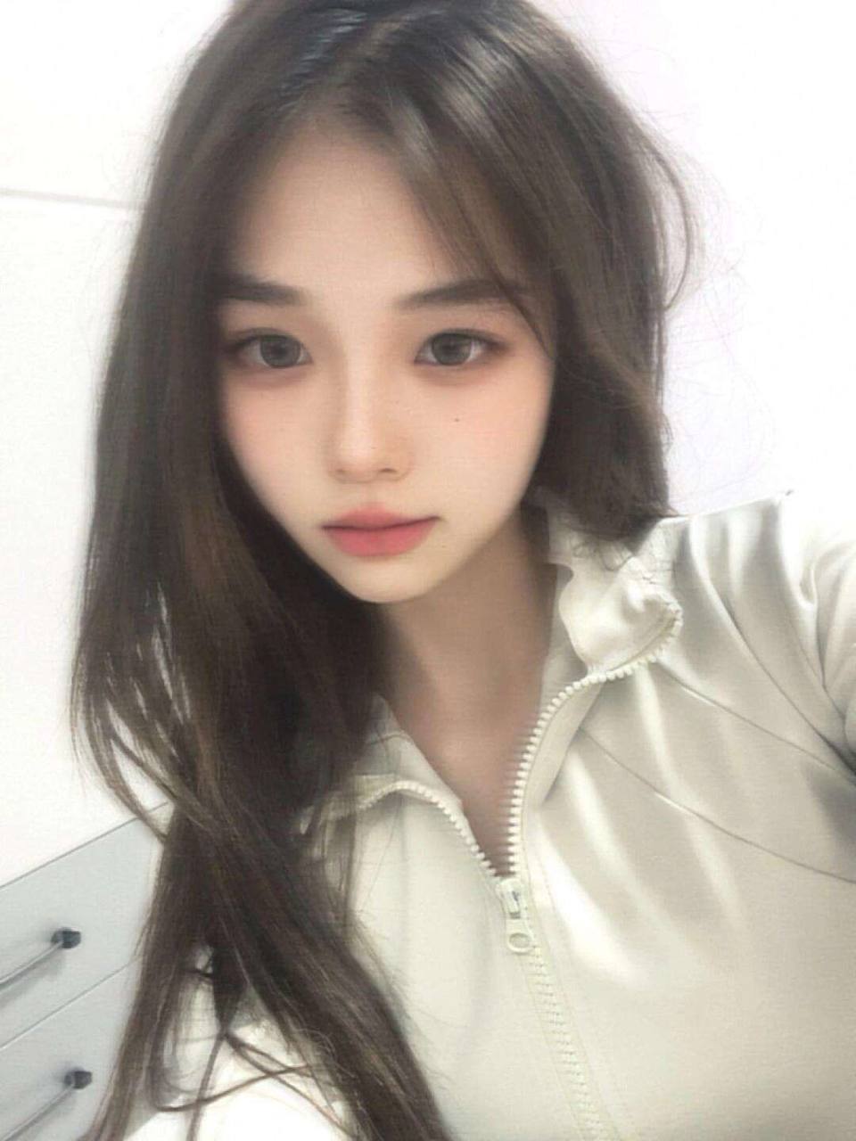 签约模特芃妍