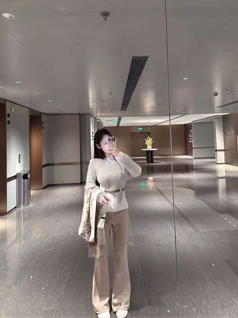 纤细辣妹菁晗