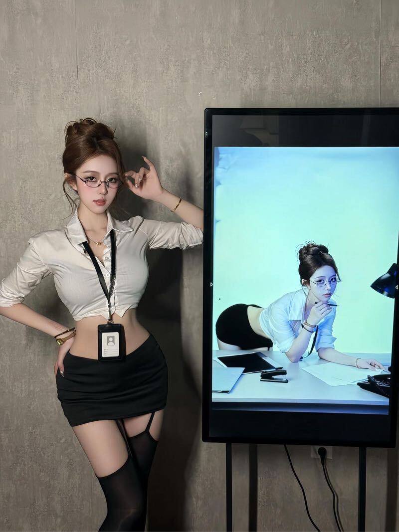 制服诱惑Zalie