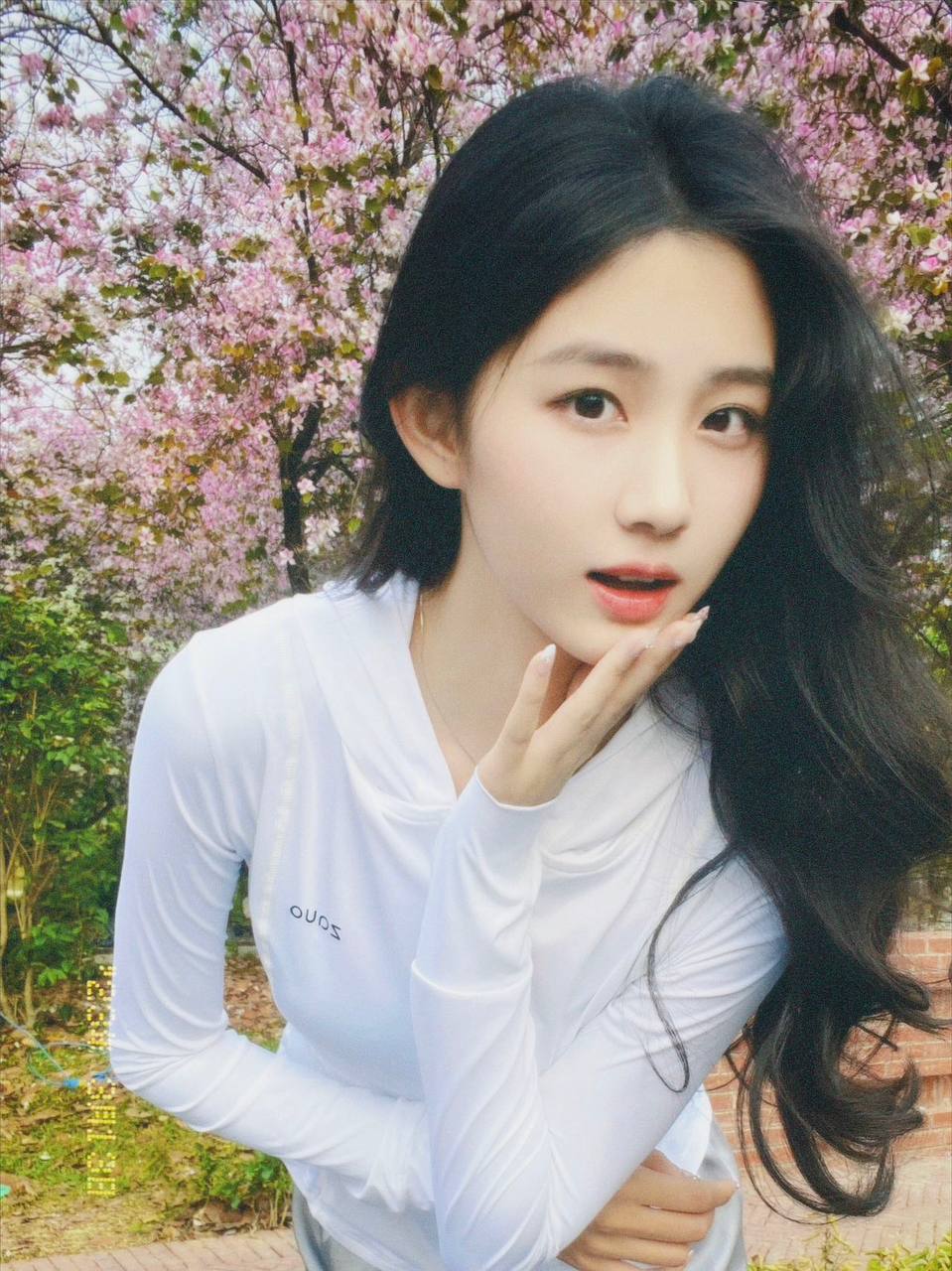 商学院在读留学生滢然