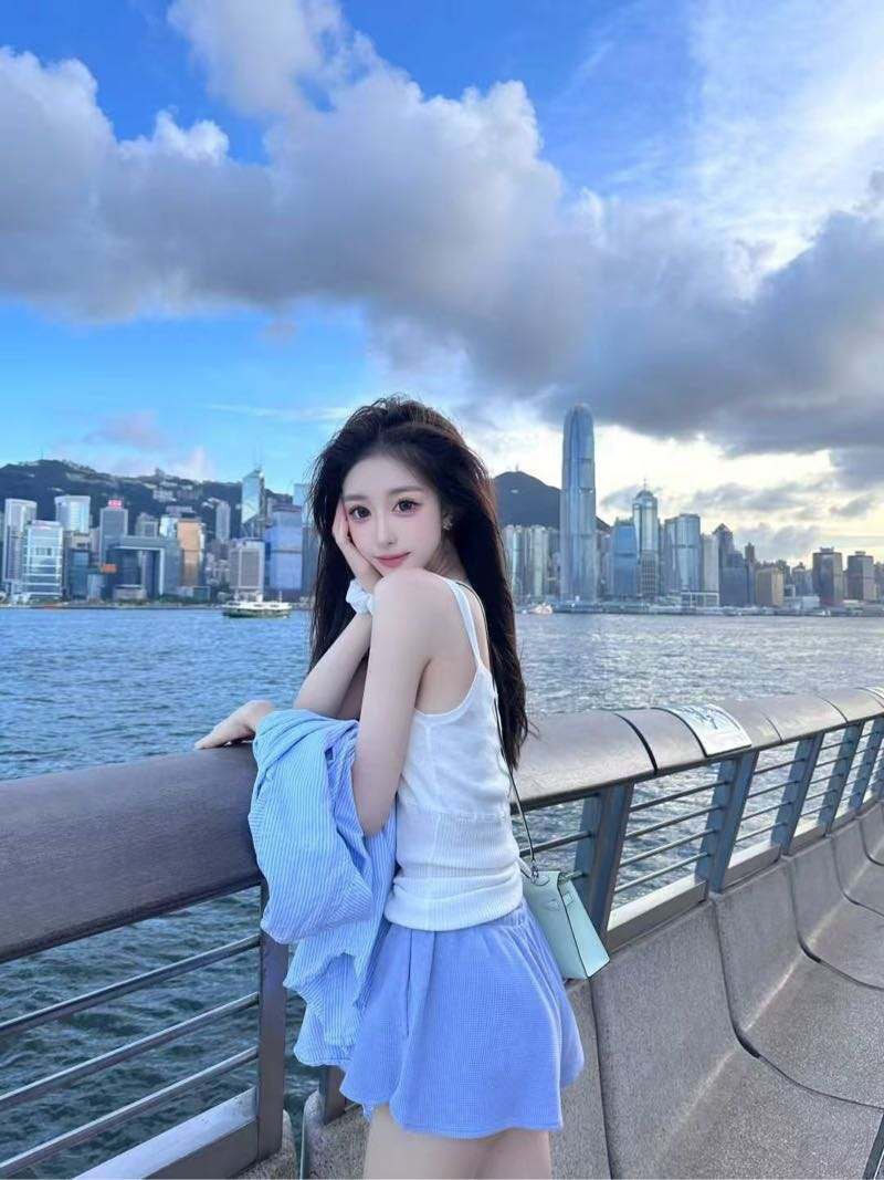 宝藏学生女孩若溪