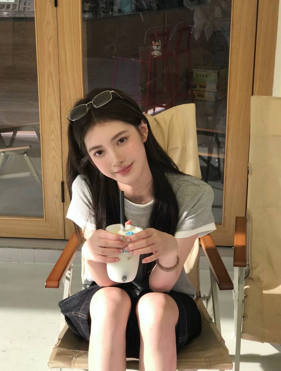 白嫩俏佳人麦麦