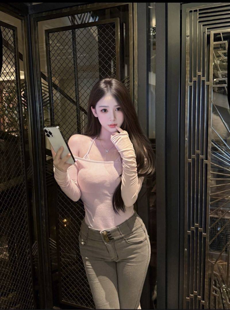 新人网红博主小依