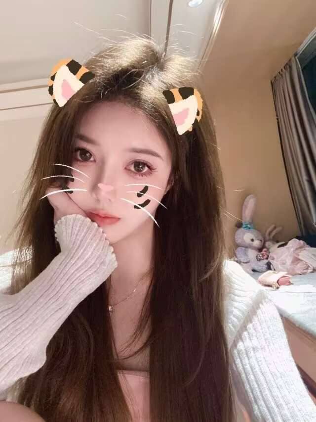 艺术学院在读蕾拉