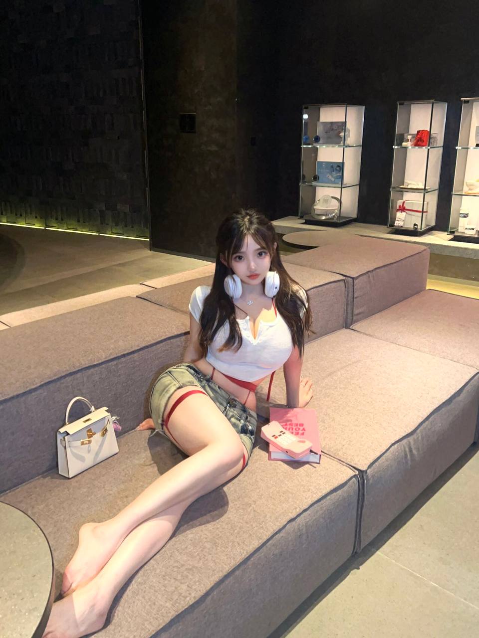 幼齿童颜少女Nyari