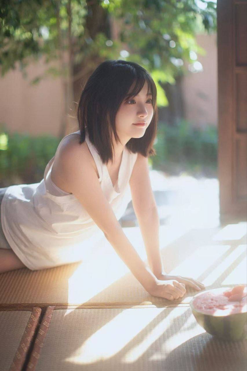 亭亭玉立邻家妹青青