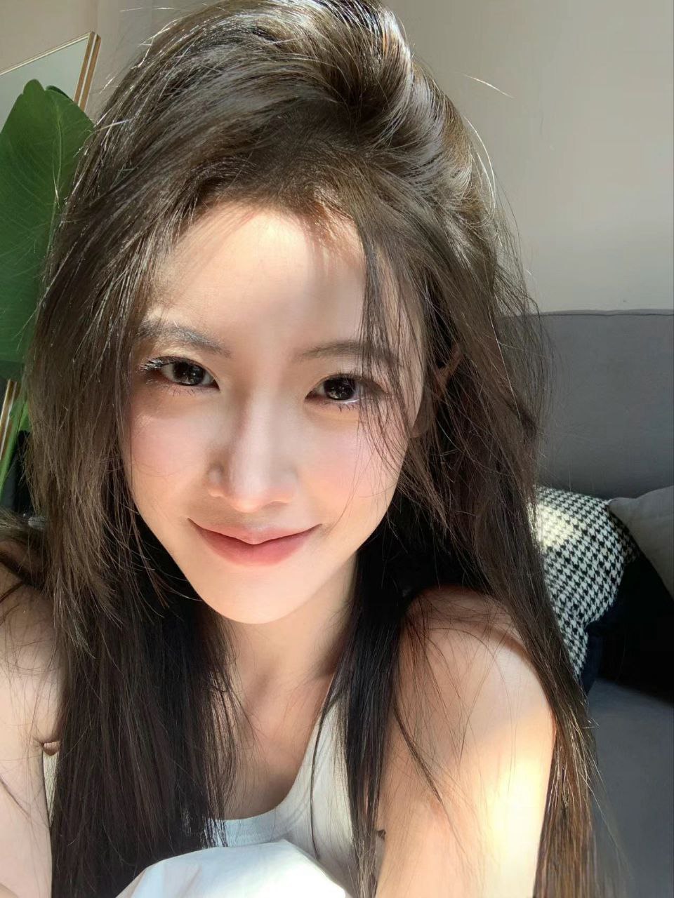 乖巧可人Velyn