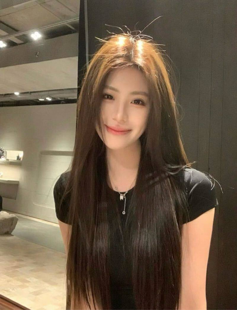 在校舞蹈生沁然