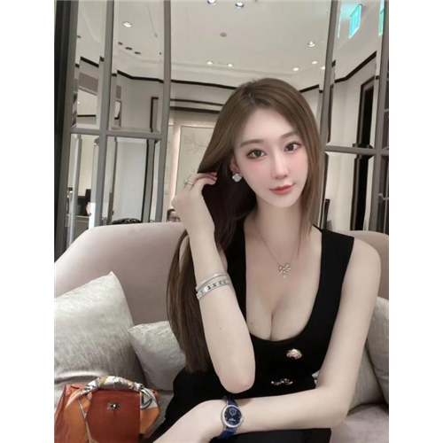 职业模特Rhiannon