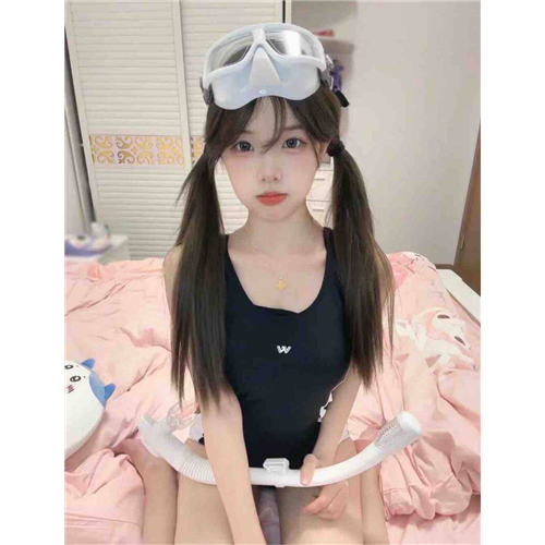 纯情小女友Fyreth
